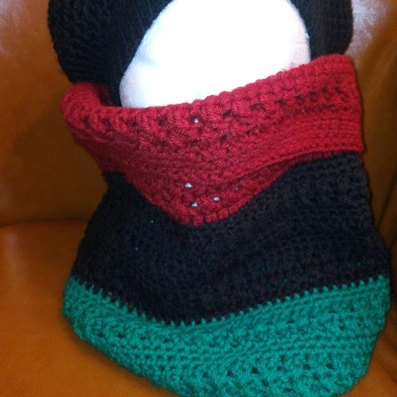 Hand Crafted Accessories - NEW Crochet Colorblock Red-Black-Green Cowl Scarf